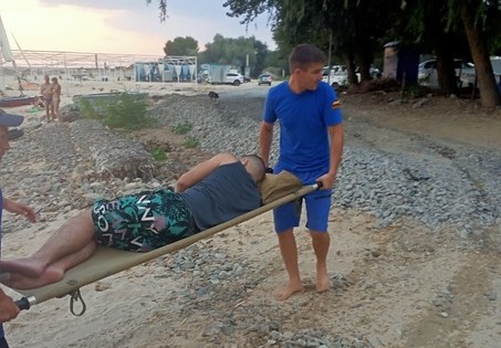 Фото: В Ростовской области мужчина сорвался с обрыва, выбирая удачный фон для селфи // фото службы спасения на воде РО