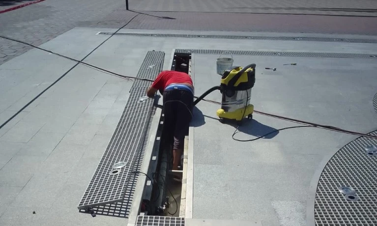 Фото: В Ростове перед Днём ВДВ решили закрыть светомузыкальный фонтан на техобслуживание // фото мэрия Ростова