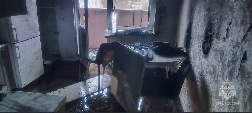Фото: Последствия взрыва в Новочеркасске 22 декабря, кадр МЧС