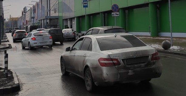 Фото: Трафик возле ТЦ "Мега" в Ростове, кадр 1rnd