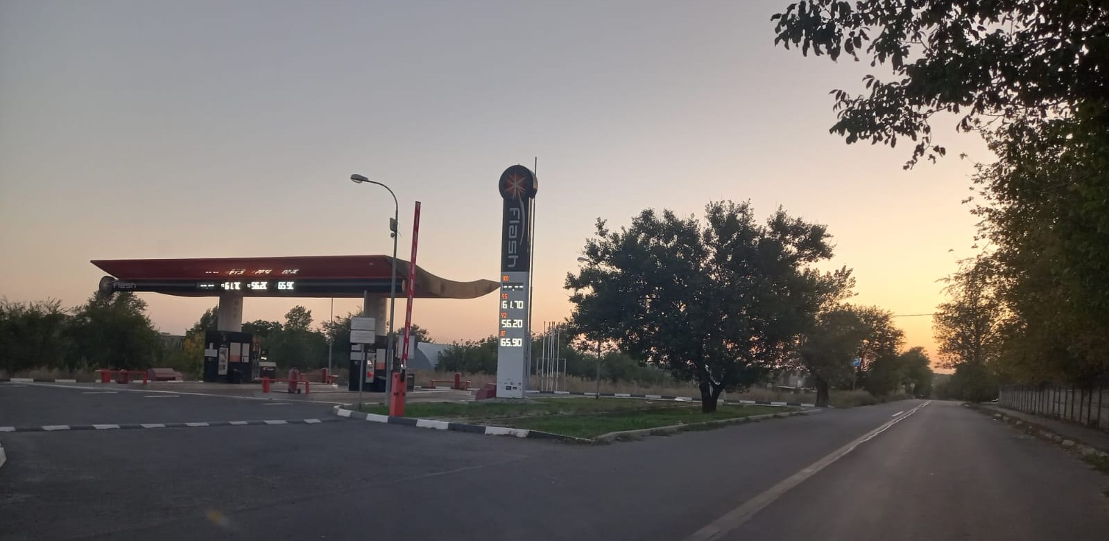 В Ростове резко подорожало и начало пропадать из продажи топливо