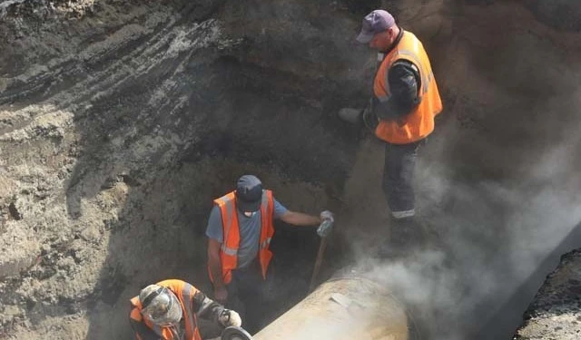 Фото: В Ростовской области отрезаны от воды 80 тыс. жителей из-за аварии на коллекторе // фото - архив Ростовводоканала