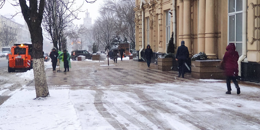 Фото: Сильный мокрый снег в Ростове, кадр 1rnd