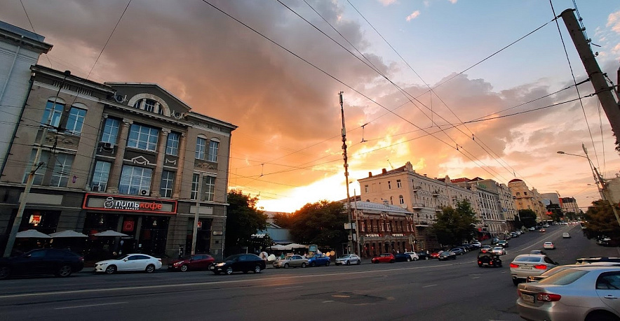 Фото: Огненный закат в центре Ростова, кадр 1rnd