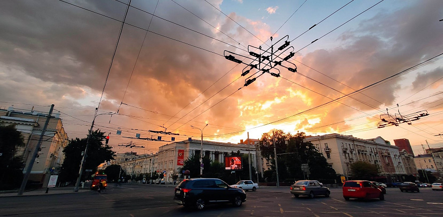 Фото: Огненный закат в центре Ростова, кадр 1rnd