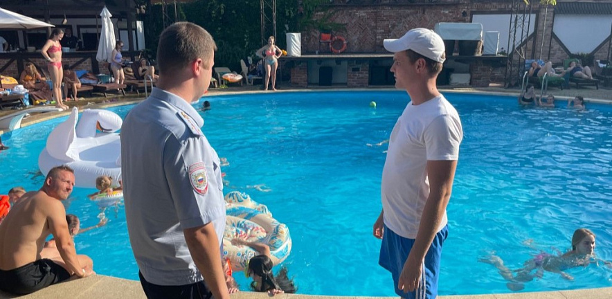 Фото: Проверка аквапарков и бассейнов Ростова, фото пресс-службы мэрии