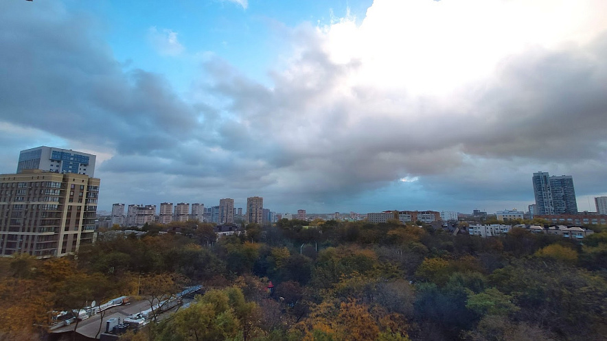Фото: Осеннее небо над центром Ростова, кадр 1rnd