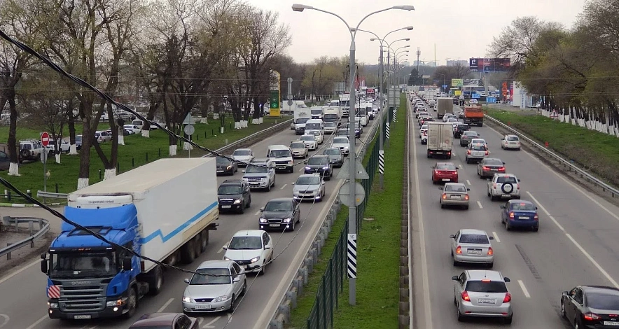Фото: Трасса М-4 на въезде в Ростов, кадр 1rnd