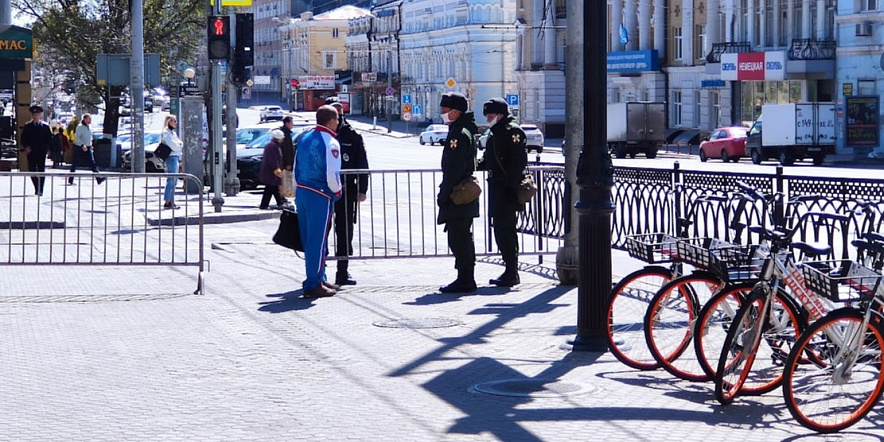 Фото: Военный патруль в Ростове во время самоизоляции, кадр 1rnd