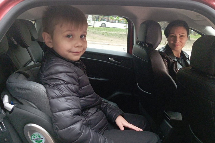 В Ростове открыли бесплатный прокат детских автокресел