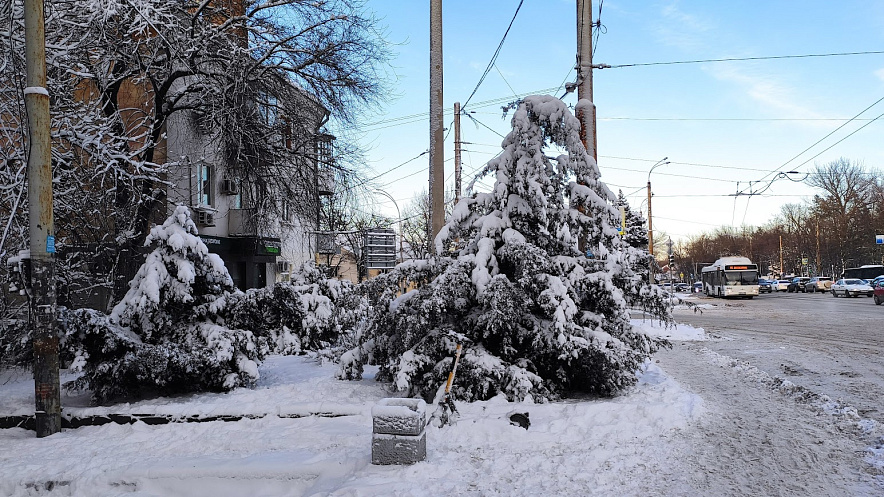 Фото: Заваленный снегом Ростов в январе 2024, кадр 1rnd