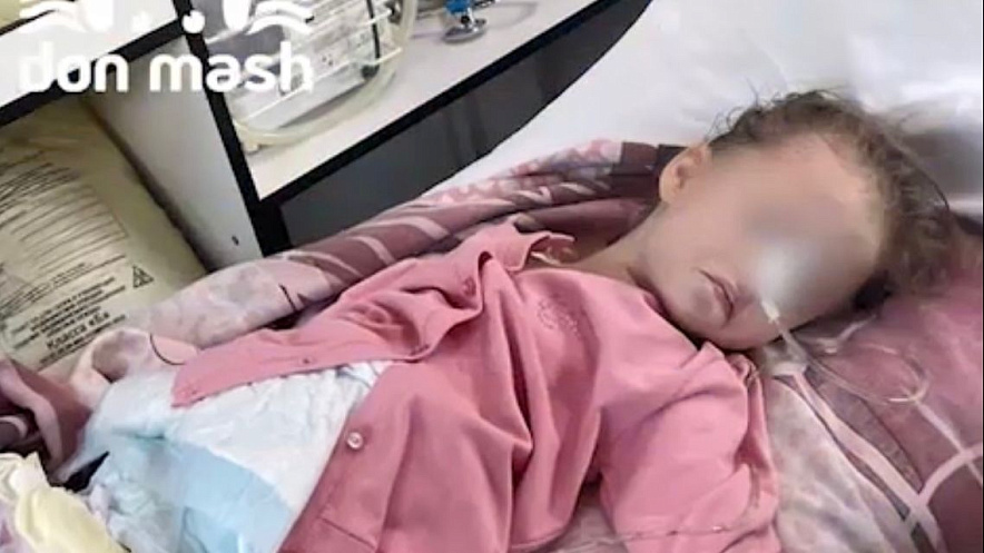 Фото: Виновные не наказаны: в Каменске девочка пострадала в детском саду / фото: тг-канал "Don Mash" Фото: Виновные не наказаны: в Каменске девочка пострадала в детском саду / фото: тг-канал "Don Mash"