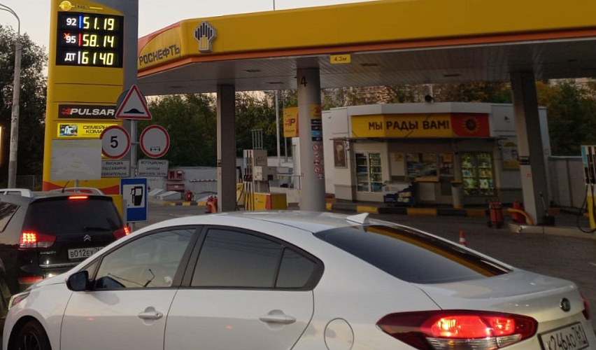 Фото: Автозаправка в Ростове, иллюстрация из архива 1rnd Фото: Автозаправка в Ростове, иллюстрация из архива 1rnd