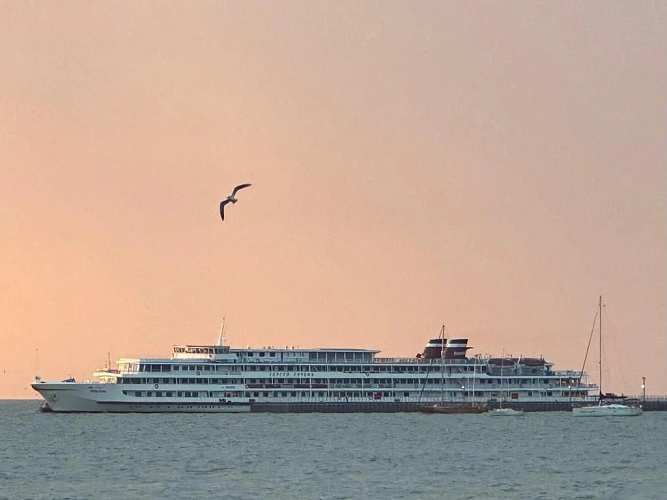 Фото: теплоход // фото: don24.ru