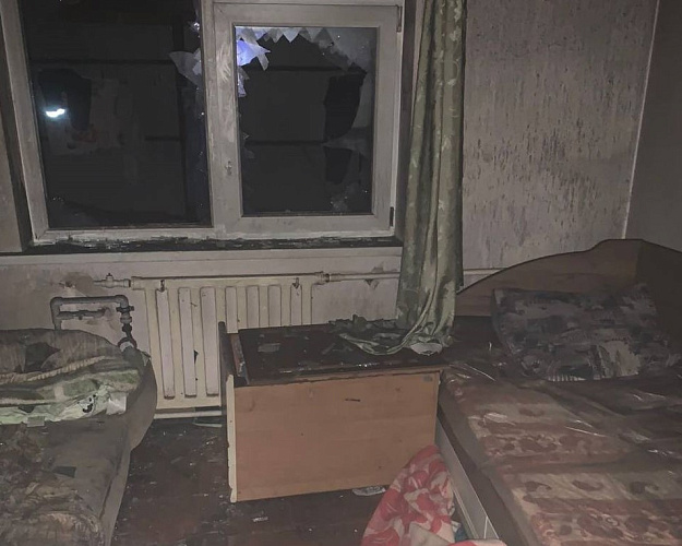 Фото: В Ростове при пожаре в частном доме погибла женщина и пострадали четыре жильца // фото МЧС РО