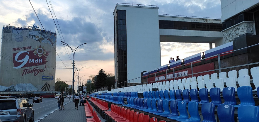 Фото: Театральная площадь Ростова перед парадом, кадр 1rnd