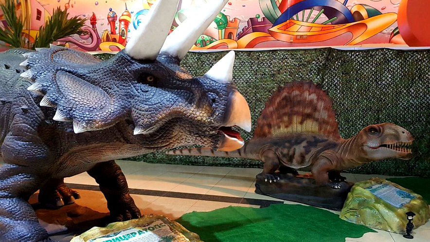 Фото: Нашествие динозавров надвигается на Ростов // фото - "Динолэнд"