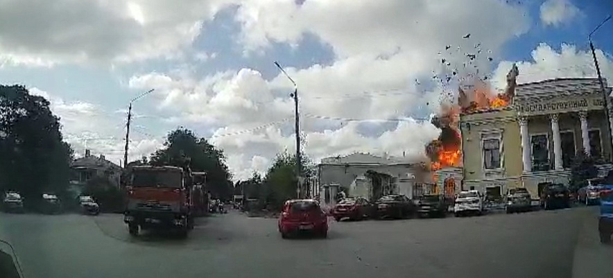 Фото: В Таганроге больше ста жителей утратили имущество в результате взрыва ракеты С-200 // кадр из видео